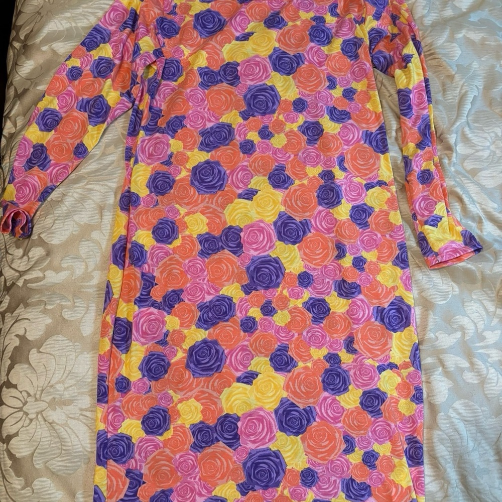 LuLaRoe Colorful Form Fitting Rose Pattern Dress